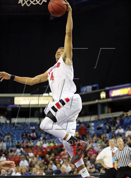 Thumbnail 3 in Grant vs Antelope (CIF SJS D2 Final) photogallery.