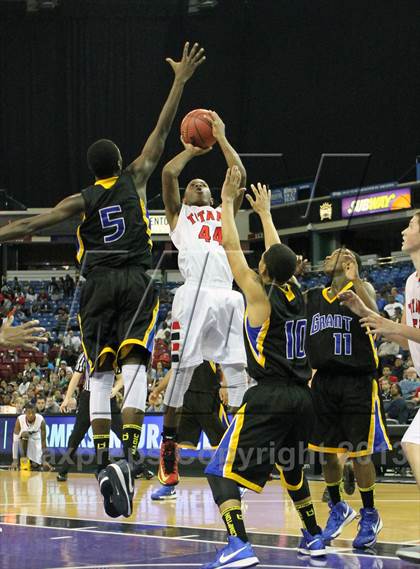 Thumbnail 1 in Grant vs Antelope (CIF SJS D2 Final) photogallery.