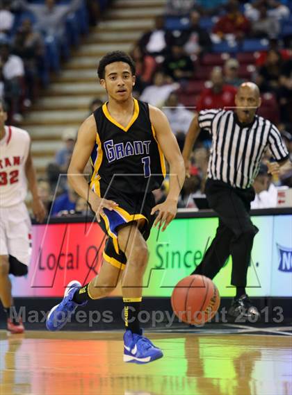 Thumbnail 3 in Grant vs Antelope (CIF SJS D2 Final) photogallery.