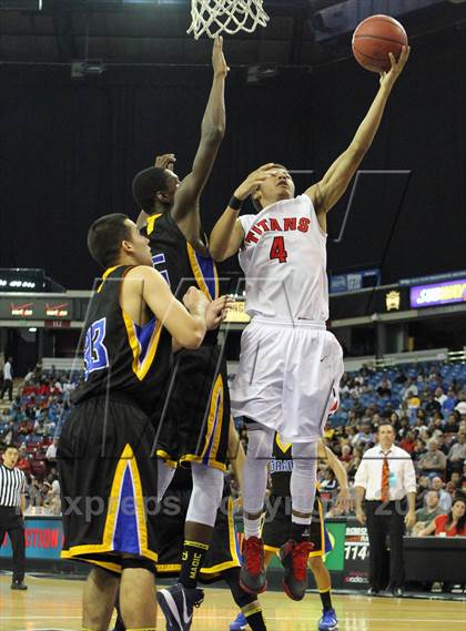 Thumbnail 1 in Grant vs Antelope (CIF SJS D2 Final) photogallery.