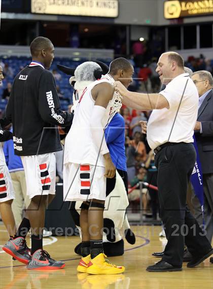 Thumbnail 1 in Grant vs Antelope (CIF SJS D2 Final) photogallery.