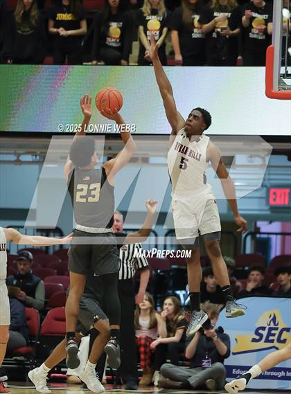 Thumbnail 2 in Byram Hills vs. Nanuet (NYSPHSAA Section 1 Class A Semifinal photogallery.