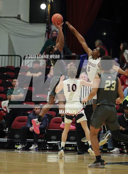 Thumbnail 2 in Byram Hills vs. Nanuet (NYSPHSAA Section 1 Class A Semifinal photogallery.