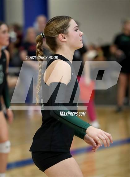 Thumbnail 3 in Tanque Verde vs. Sahuaro (Lancer Invitational) photogallery.