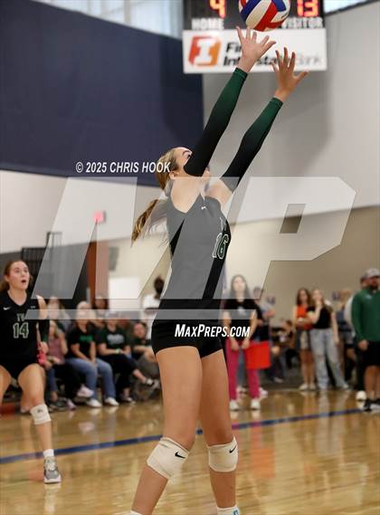 Thumbnail 3 in Tanque Verde vs. Sahuaro (Lancer Invitational) photogallery.
