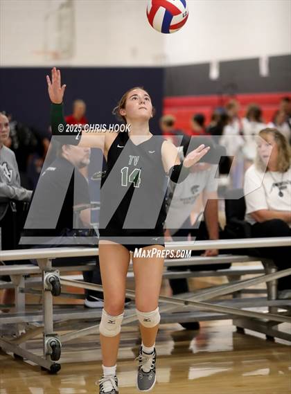 Thumbnail 3 in Tanque Verde vs. Sahuaro (Lancer Invitational) photogallery.