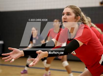 Thumbnail 3 in Tanque Verde vs. Sahuaro (Lancer Invitational) photogallery.