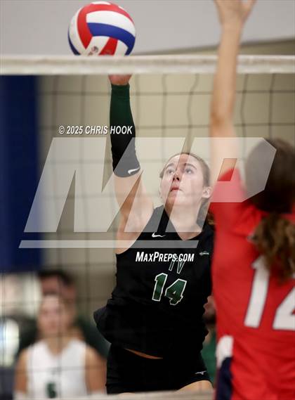 Thumbnail 2 in Tanque Verde vs. Sahuaro (Lancer Invitational) photogallery.