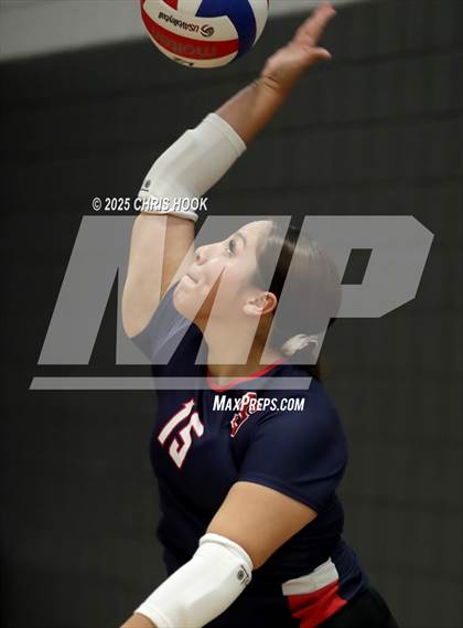 Thumbnail 1 in Tanque Verde vs. Sahuaro (Lancer Invitational) photogallery.