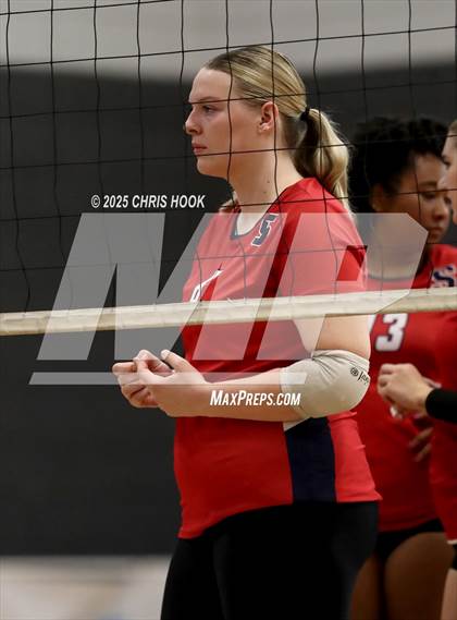 Thumbnail 3 in Tanque Verde vs. Sahuaro (Lancer Invitational) photogallery.