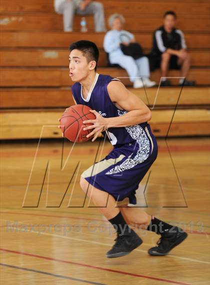 Thumbnail 3 in Diamond Bar vs. Great Oak (MaxPreps Holiday Classic) photogallery.