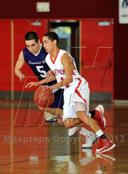 Thumbnail 1 in Diamond Bar vs. Great Oak (MaxPreps Holiday Classic) photogallery.
