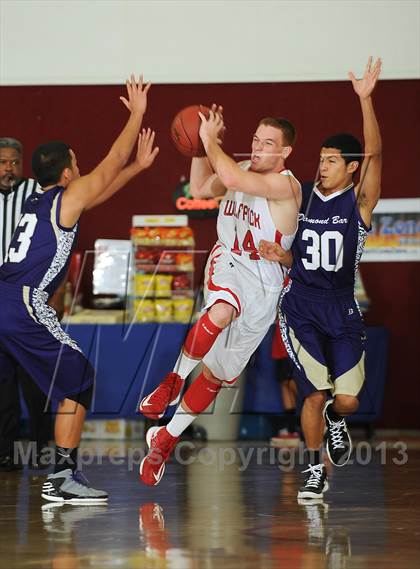 Thumbnail 1 in Diamond Bar vs. Great Oak (MaxPreps Holiday Classic) photogallery.