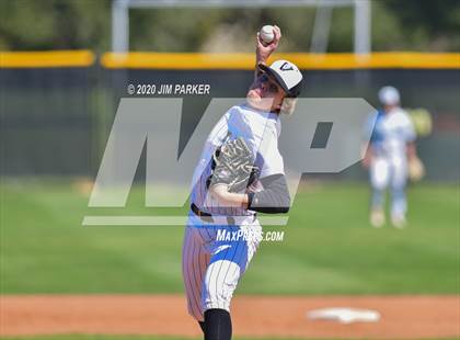 Thumbnail 3 in Ellison @ Vandegrift (Pennybacker Classic) photogallery.