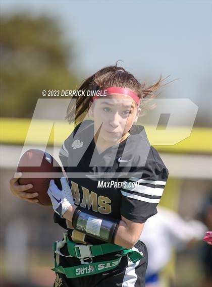 Thumbnail 2 in Valley Stream District vs. West Hempstead photogallery.