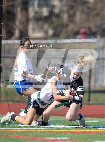Thumbnail 1 in Valley Stream District vs. West Hempstead photogallery.