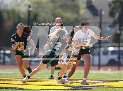 Thumbnail 1 in Valley Stream District vs. West Hempstead photogallery.