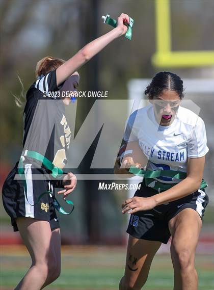Thumbnail 1 in Valley Stream District vs. West Hempstead photogallery.