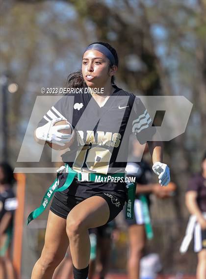 Thumbnail 1 in Valley Stream District vs. West Hempstead photogallery.
