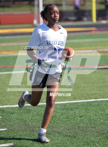Thumbnail 3 in Valley Stream District vs. West Hempstead photogallery.