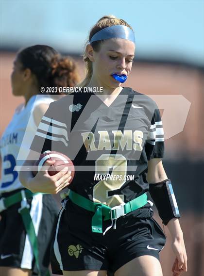 Thumbnail 1 in Valley Stream District vs. West Hempstead photogallery.