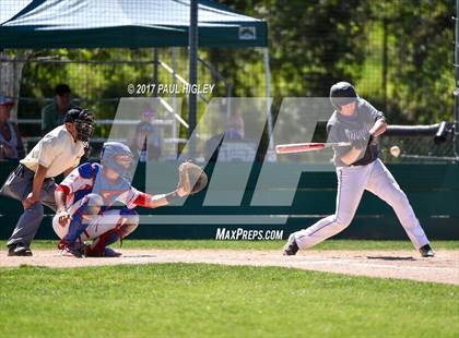 Thumbnail 2 in Quincy vs. Modoc (CIF NS D5 Final) photogallery.