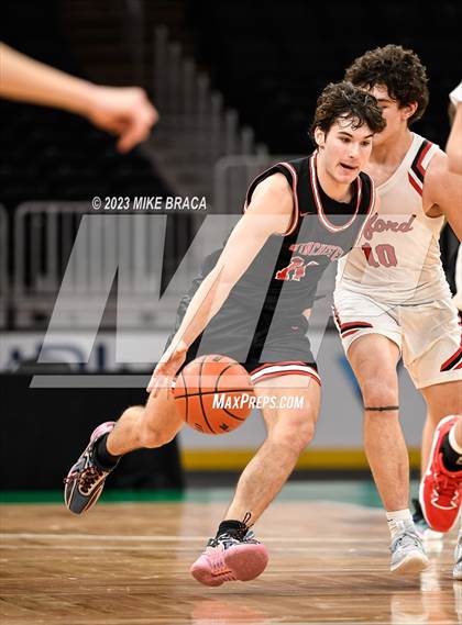 Thumbnail 2 in Winchester vs Milford ( Andrew James Lawson Foundation Invitational at TD Garden) photogallery.