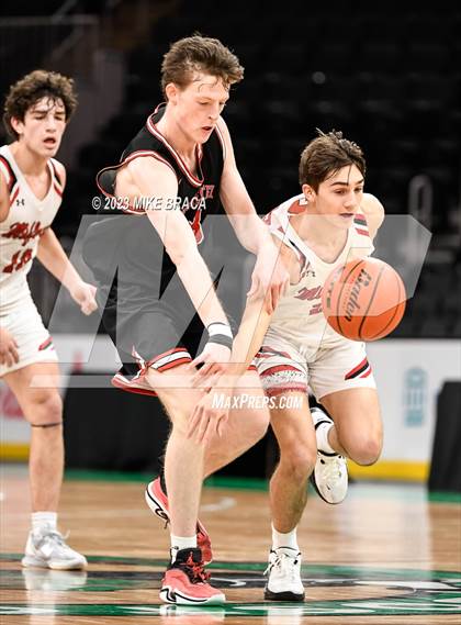 Thumbnail 3 in Winchester vs Milford ( Andrew James Lawson Foundation Invitational at TD Garden) photogallery.