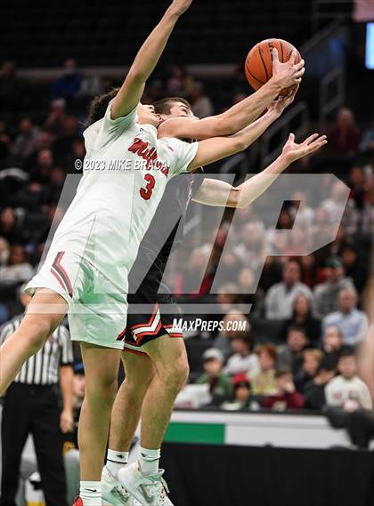 Thumbnail 3 in Winchester vs Milford ( Andrew James Lawson Foundation Invitational at TD Garden) photogallery.