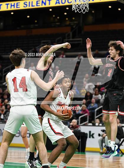 Thumbnail 2 in Winchester vs Milford ( Andrew James Lawson Foundation Invitational at TD Garden) photogallery.