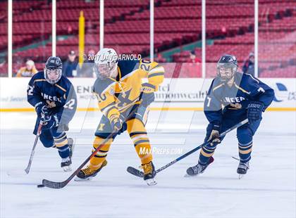 Thumbnail 2 in Xaverian Brothers vs Malden Catholic (Frozen Fenway) photogallery.