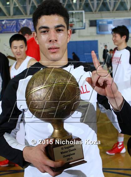 Thumbnail 2 in Harvard-Westlake vs. La Salle (El Segundo Tournament) photogallery.