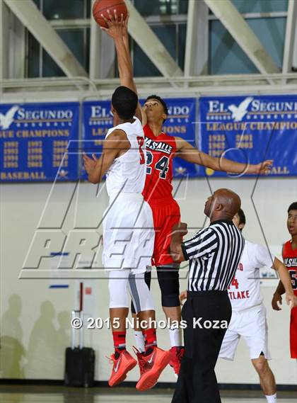 Thumbnail 3 in Harvard-Westlake vs. La Salle (El Segundo Tournament) photogallery.