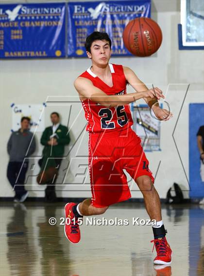 Thumbnail 3 in Harvard-Westlake vs. La Salle (El Segundo Tournament) photogallery.