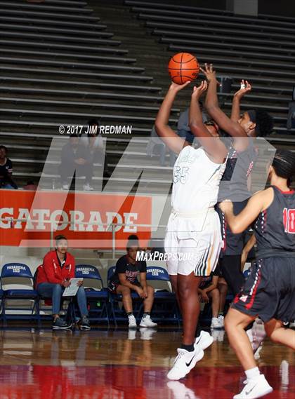 Thumbnail 2 in Manvel vs. Cypress Falls (McDonald's Texas Invitational) photogallery.