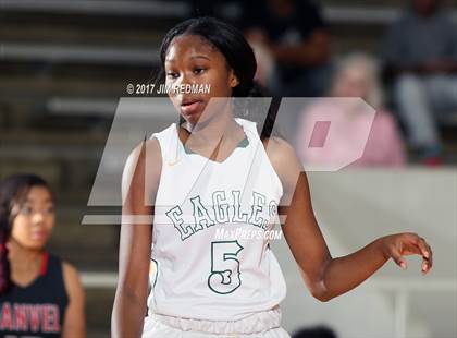 Thumbnail 2 in Manvel vs. Cypress Falls (McDonald's Texas Invitational) photogallery.
