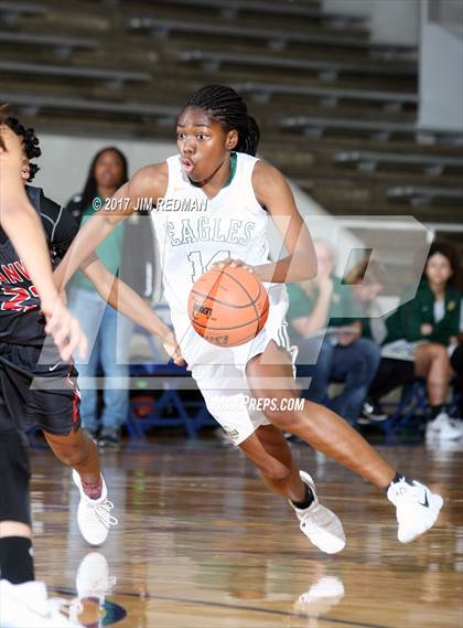 Thumbnail 2 in Manvel vs. Cypress Falls (McDonald's Texas Invitational) photogallery.