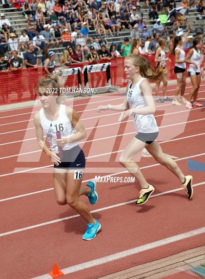 Thumbnail 3 in CHSAA 4A Championships (4x800 Meter Relay) photogallery.