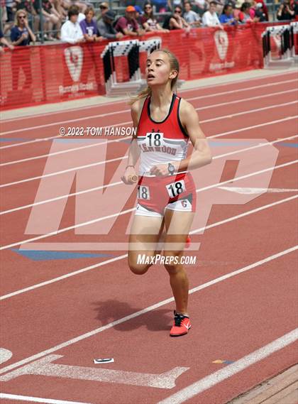 Thumbnail 1 in CHSAA 4A Championships (4x800 Meter Relay) photogallery.