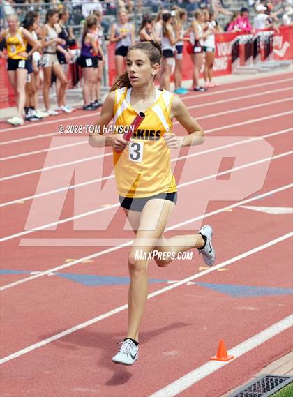 Thumbnail 1 in CHSAA 4A Championships (4x800 Meter Relay) photogallery.