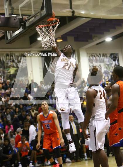 Thumbnail 1 in Christ the King vs St. Raymond (SNY Invitational) photogallery.