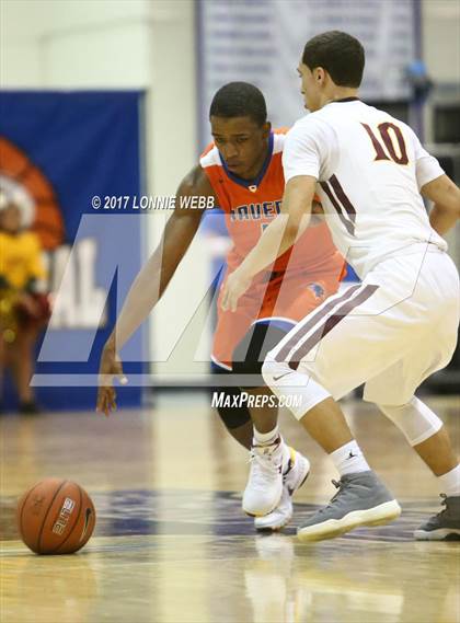 Thumbnail 1 in Christ the King vs St. Raymond (SNY Invitational) photogallery.