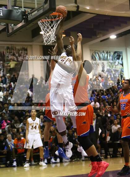 Thumbnail 2 in Christ the King vs St. Raymond (SNY Invitational) photogallery.