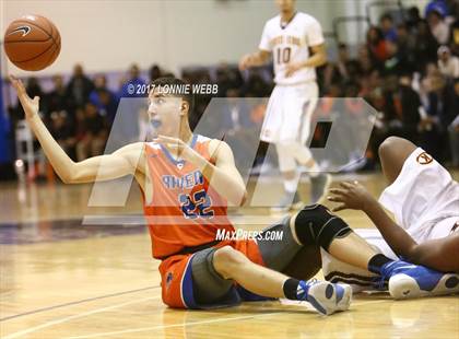 Thumbnail 1 in Christ the King vs St. Raymond (SNY Invitational) photogallery.