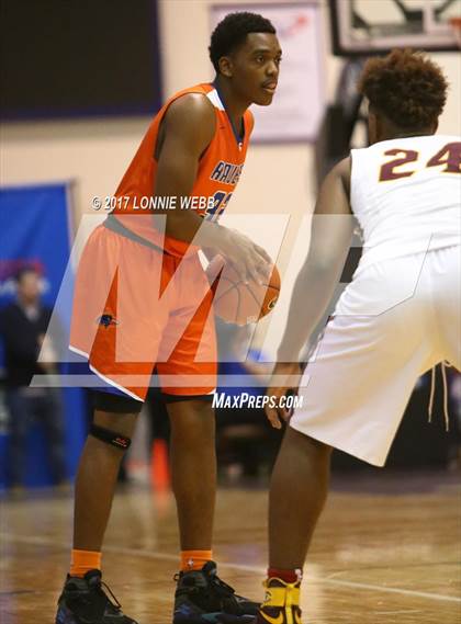 Thumbnail 2 in Christ the King vs St. Raymond (SNY Invitational) photogallery.