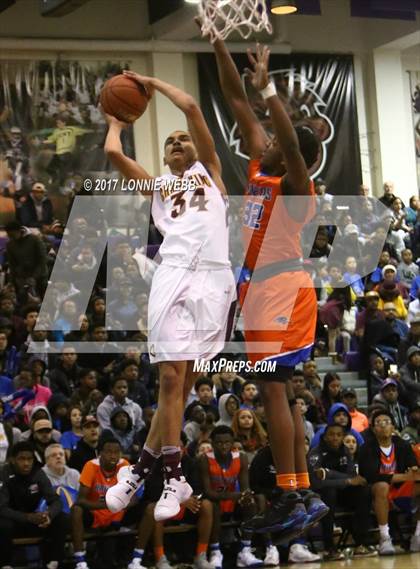 Thumbnail 1 in Christ the King vs St. Raymond (SNY Invitational) photogallery.