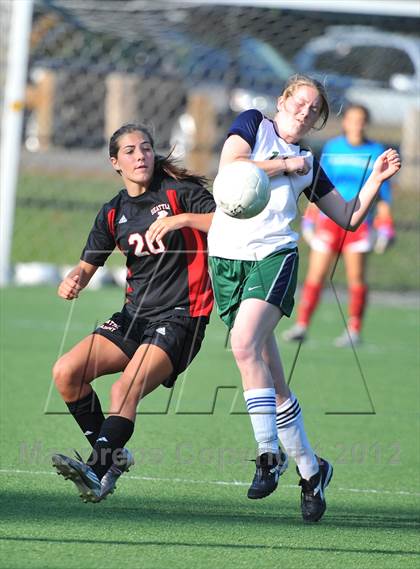 Thumbnail 2 in Seattle Academy vs Forest Ridge Sacred Heart photogallery.
