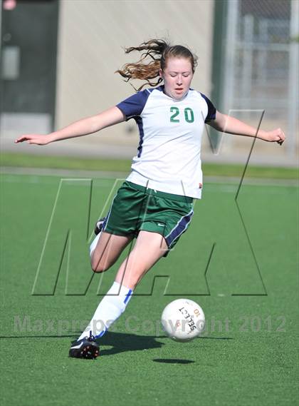 Thumbnail 3 in Seattle Academy vs Forest Ridge Sacred Heart photogallery.