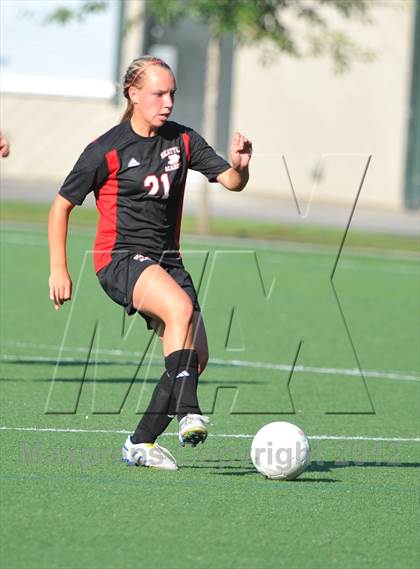 Thumbnail 3 in Seattle Academy vs Forest Ridge Sacred Heart photogallery.