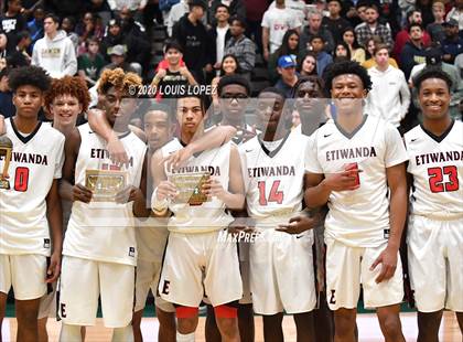 Thumbnail 3 in St. John Bosco vs. Etiwanda (The Classic at Damien) photogallery.